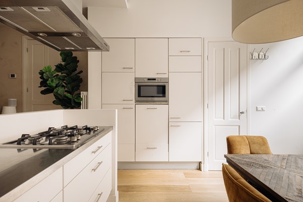 Medium property photo - Pieter Baststraat 18E, 1071 TX Amsterdam